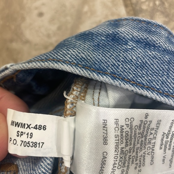 Madewell Women’s Light Wash Bleach Distressed Dadjean Size 26 - Picture 6 of 14